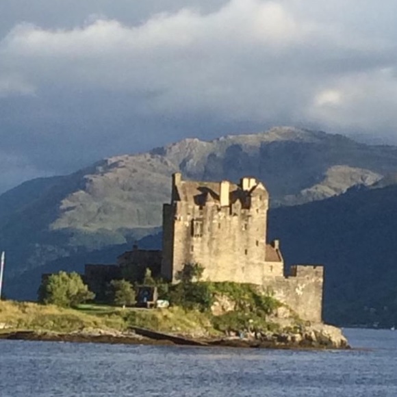 Meet your Posher, Angela - Picture 2 of 6